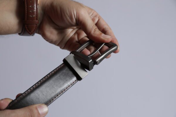 AETY9 - REVERSIBLE DUAL SIDED LEATHER BELT